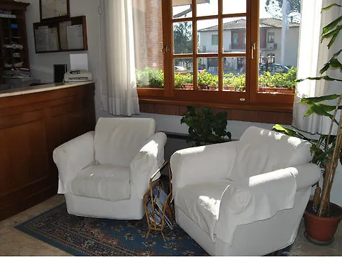 Hotel Santorotto Di Fabio Terrosi Sinalunga 3*,  Italy